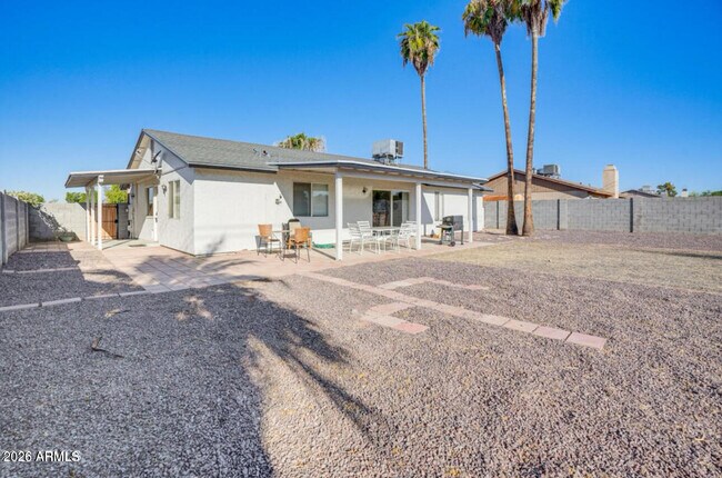 Building Photo - 9819 N 67th Dr