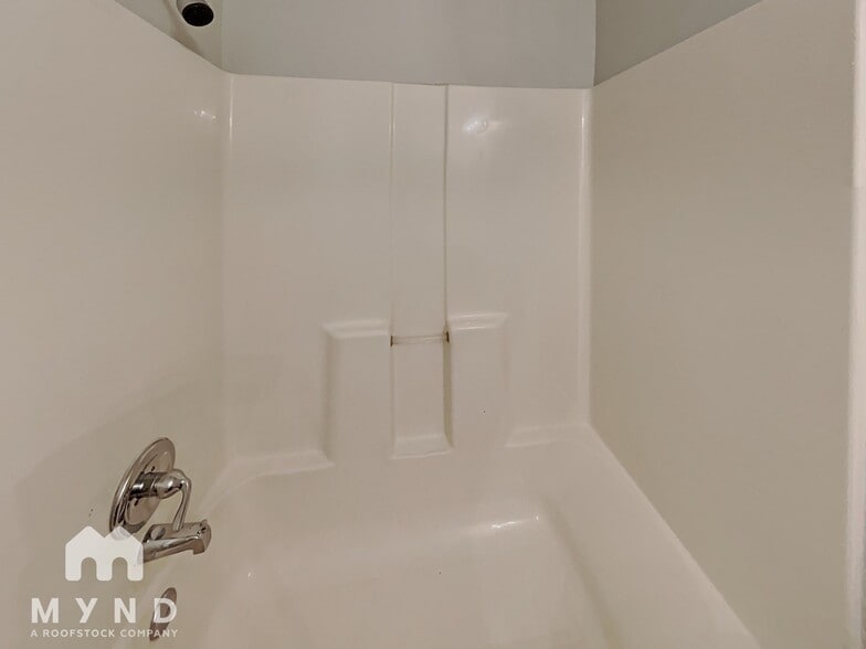 Building Photo - 2912 Sylvester St