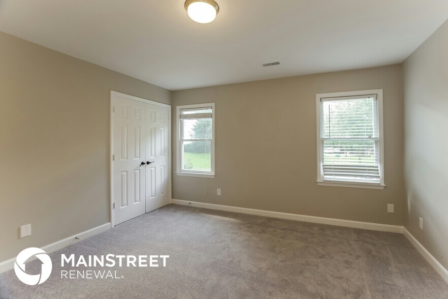 Building Photo - 2331 Hunters Bluff Dr