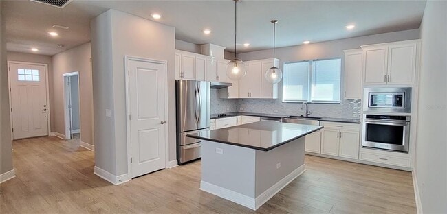 Building Photo - 28564 Sweet Persimmon Dr