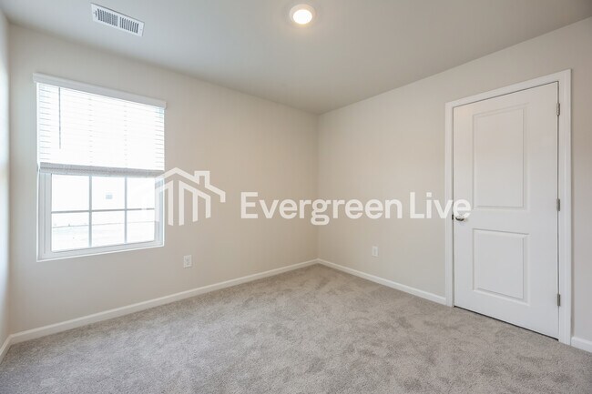 Building Photo - 108 Meadow Gate Ct