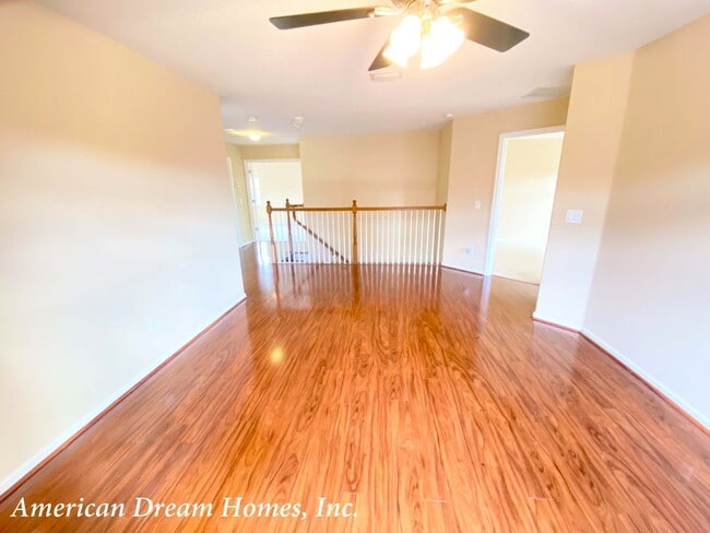 Building Photo - 10973 Willow Ridge Loop