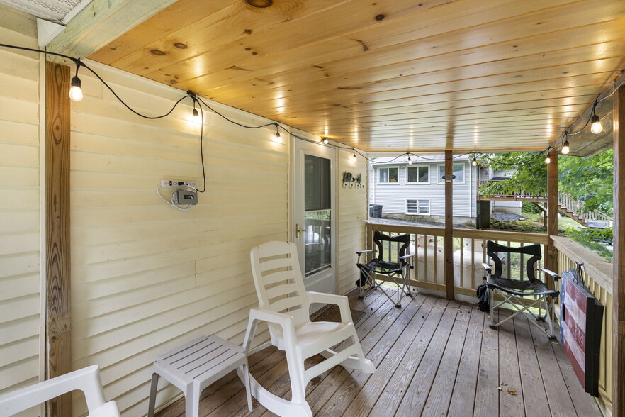 Building Photo - 189 N High St