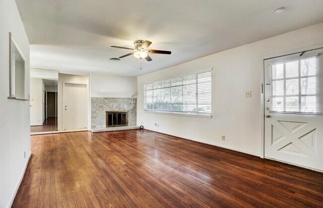 Building Photo - 5615 Arboles Dr