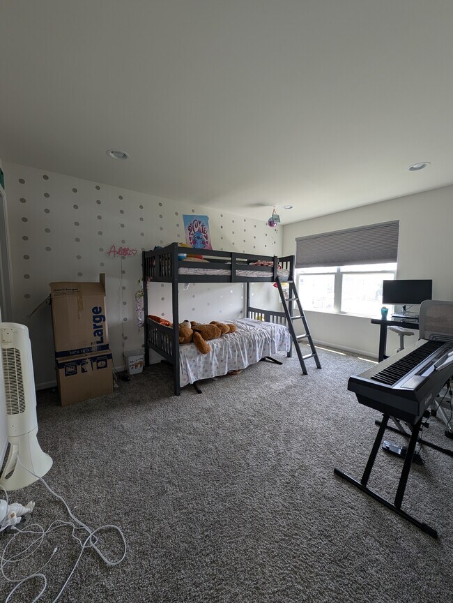 Building Photo - 3759 St James Ct