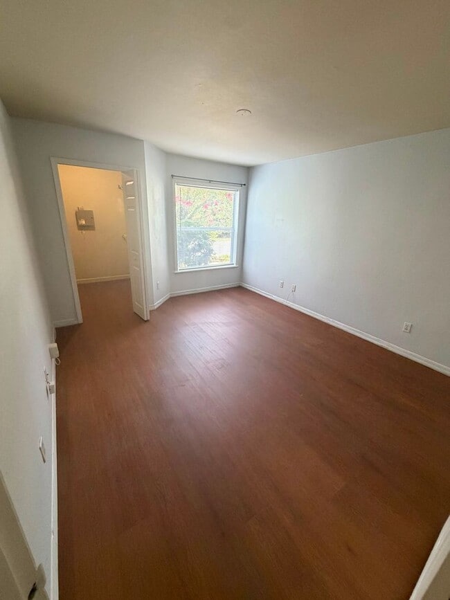 Building Photo - 7605 Pissarro Dr