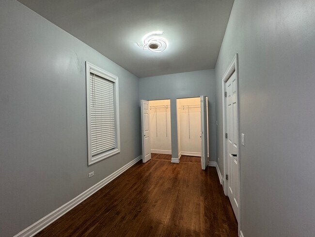 Building Photo - 4317 W 21st Pl