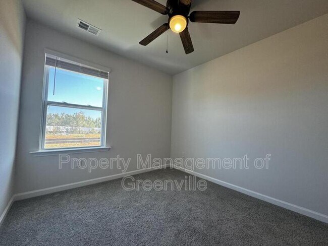 Building Photo - 745 Embark Cir