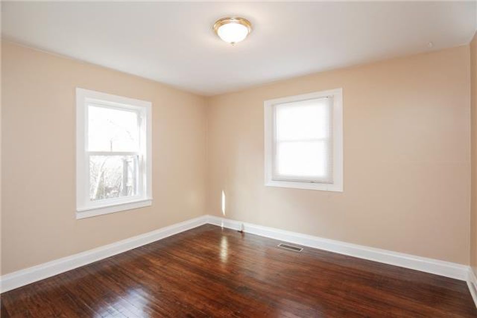 Master Bedroom - 106 Sadler Court
