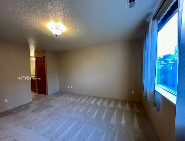 Building Photo - 31080 State Rte 20