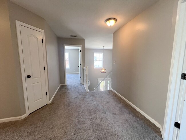Building Photo - Beautiful 3-Bedroom Home with Bonus Room, ...