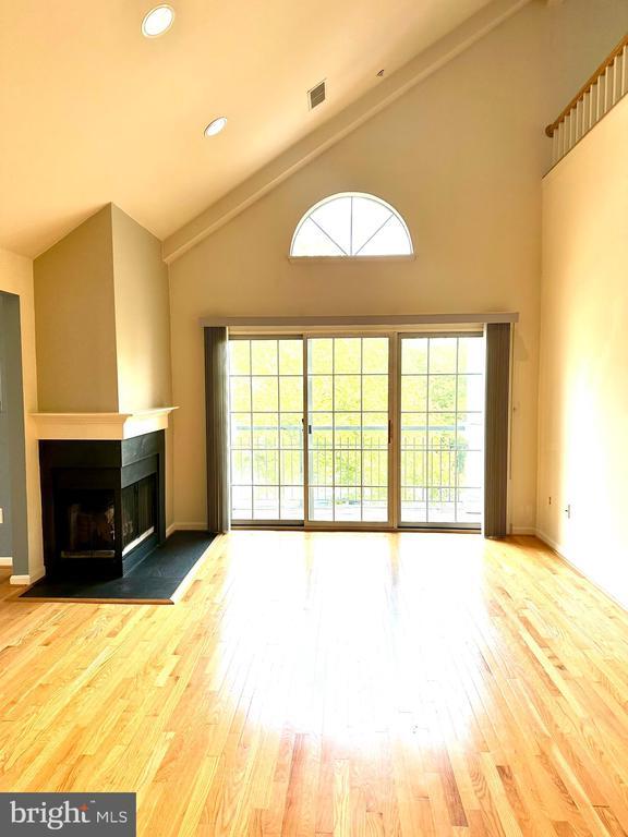 Building Photo - 164 Kendrick Pl