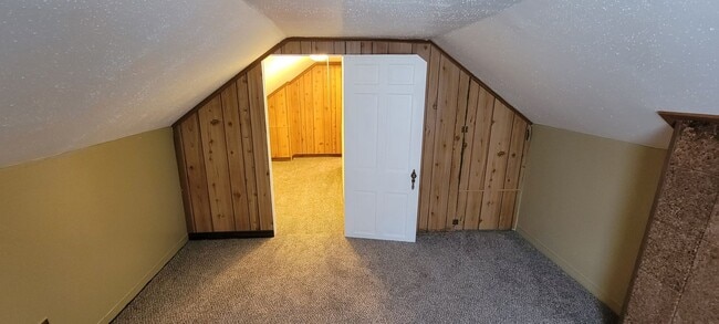 Building Photo - AVAILABLE  - 4 Bed 1 Bath on London Road
