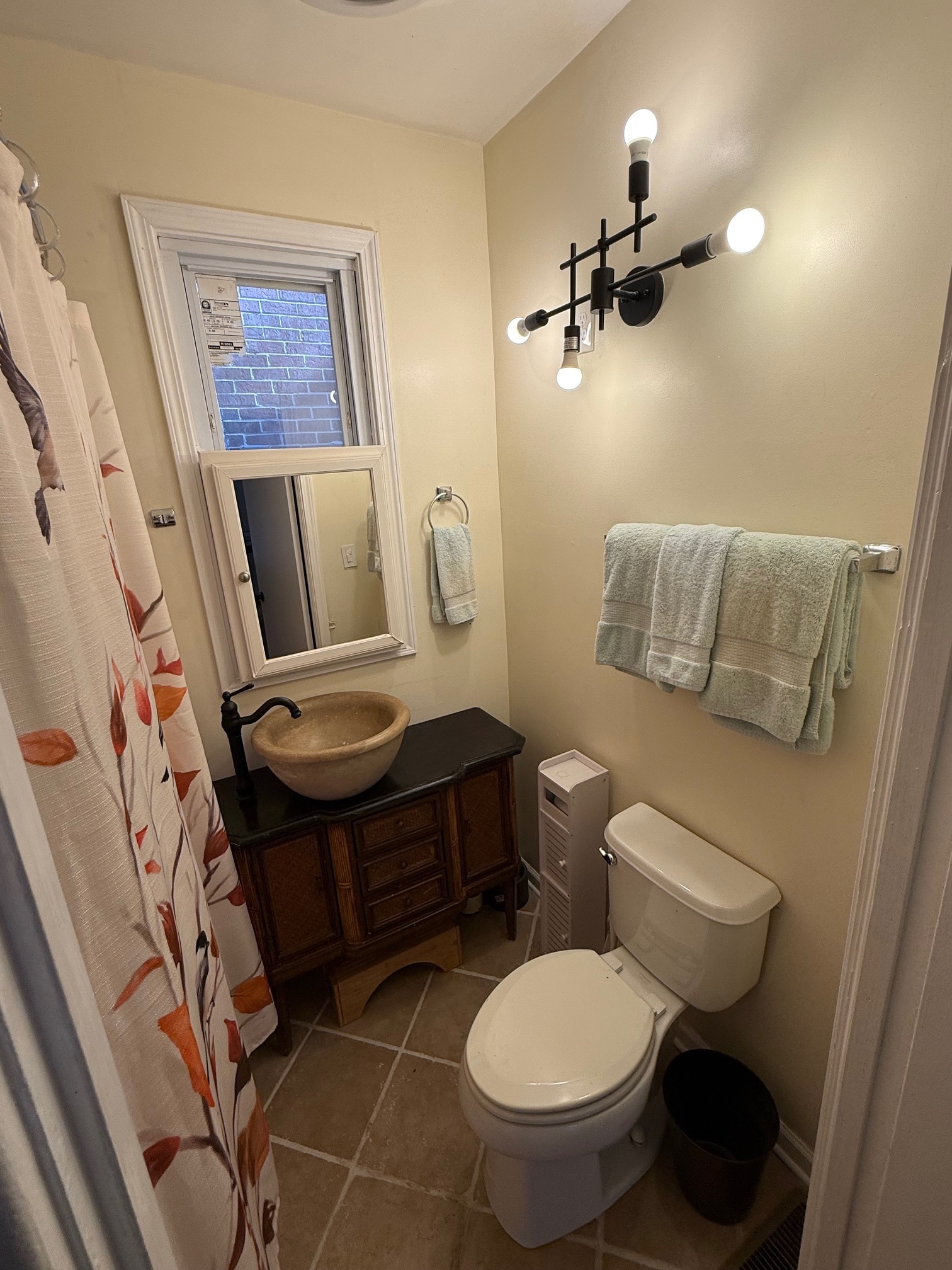 1st fl full bath - 10354 S Walden Pky