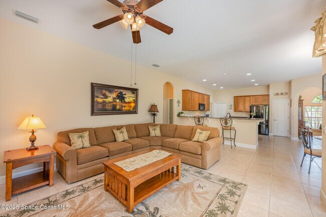 Building Photo - 477 Pirate's Moon Ct
