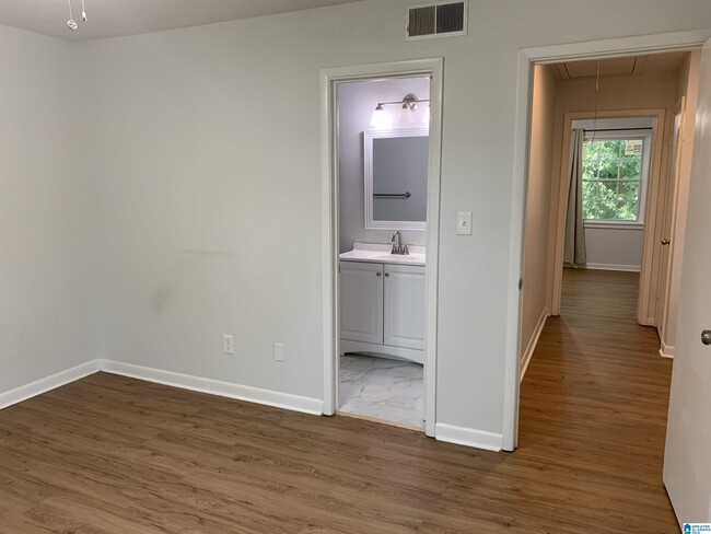 Building Photo - 2752 Southbury Cir