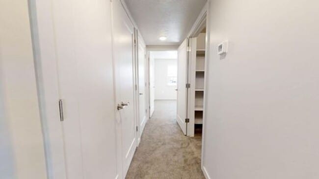 Building Photo - 2 BED 1 BATH CONDO ON THE GROUND FLOOR