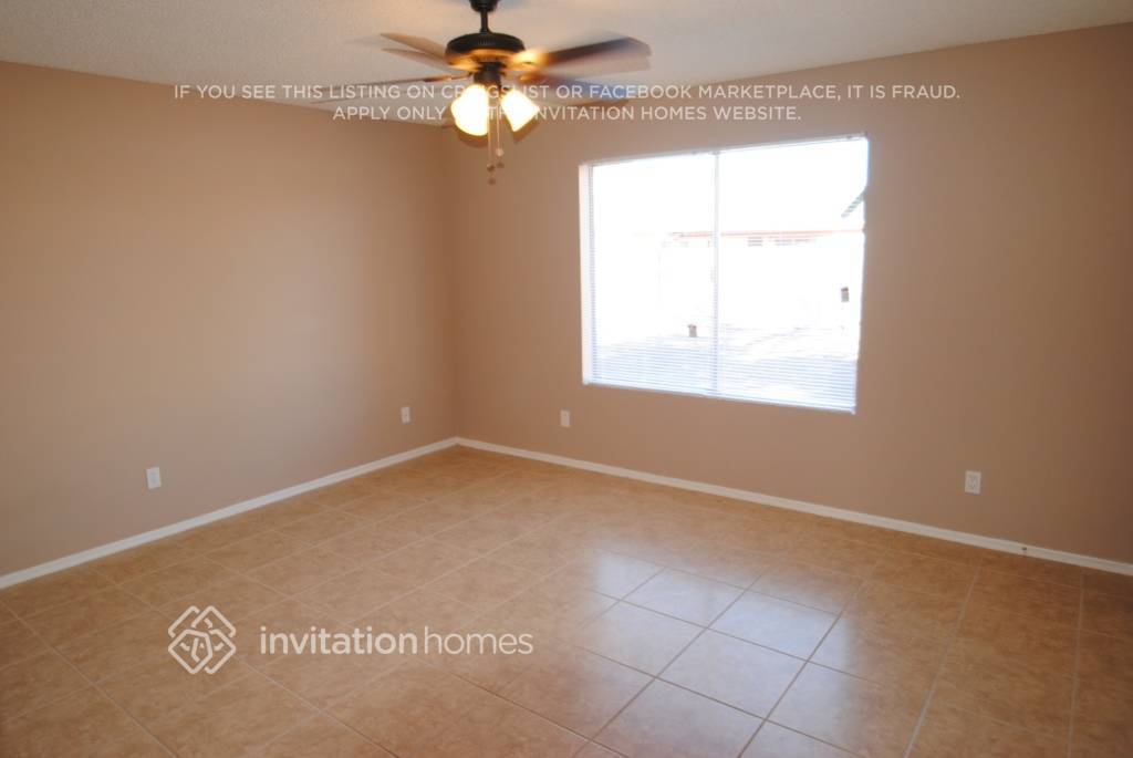 Building Photo - 8520 N 54th Dr
