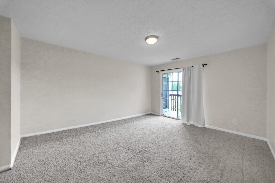 Building Photo - 1725 Grand Bay Dr