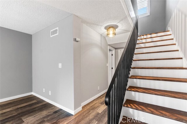 Building Photo - 1741 Tustin Ave