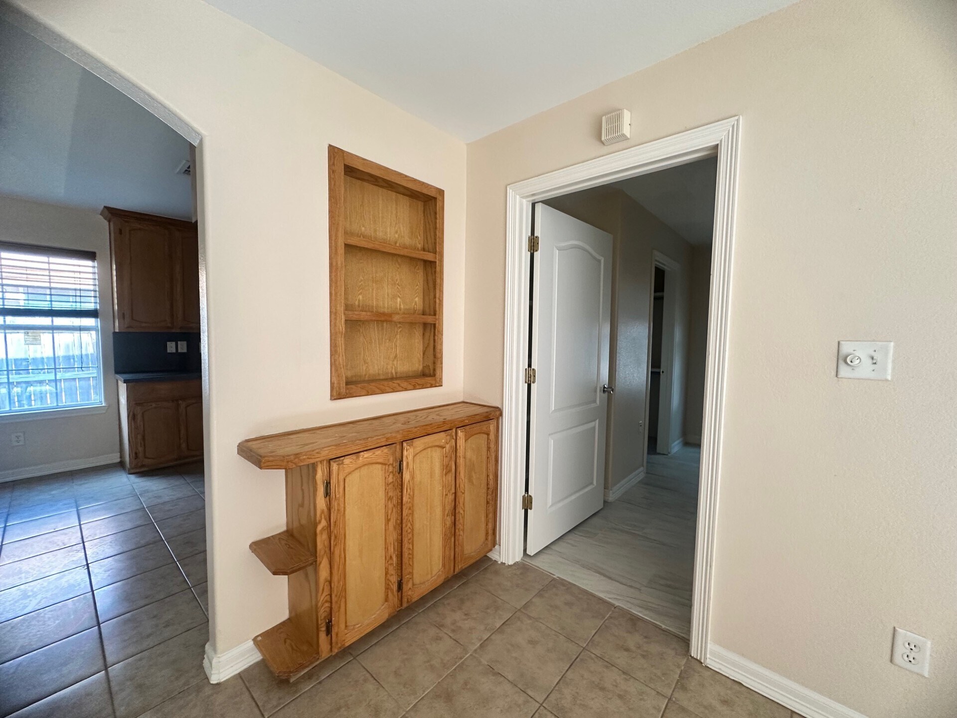 Building Photo - 4501 N 25th Ln