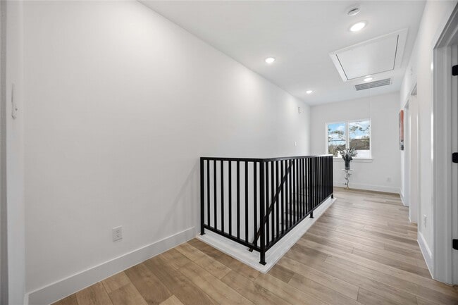 Building Photo - 5702 Breland St