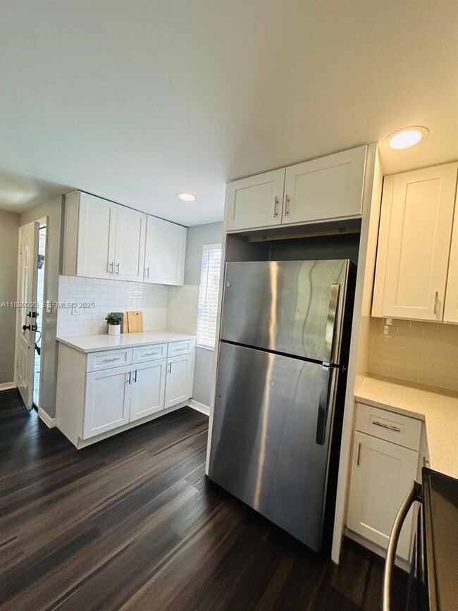 Building Photo - 2013 Finland Dr