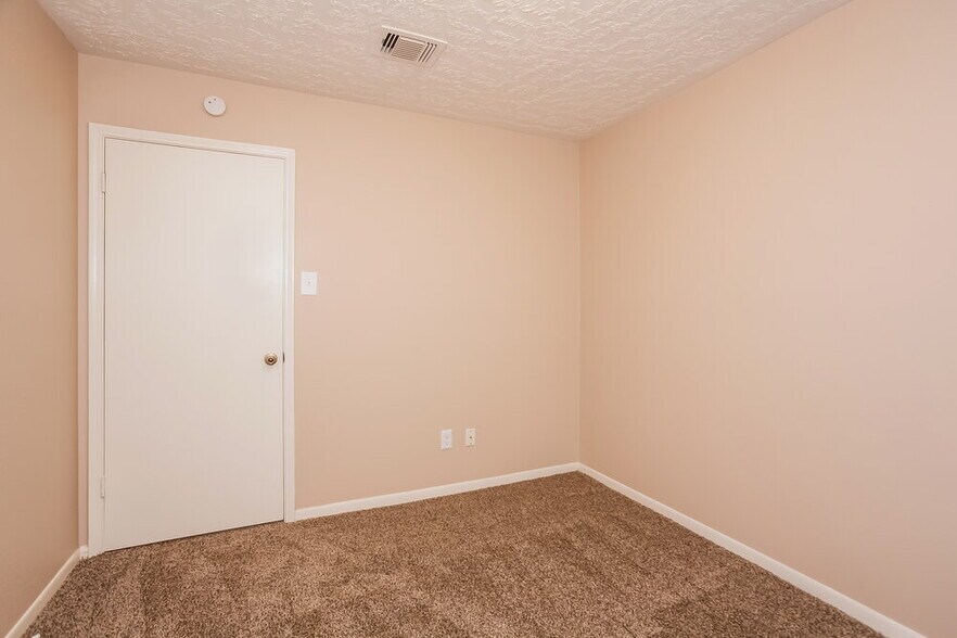 Building Photo - 20070 N Navaho Trail