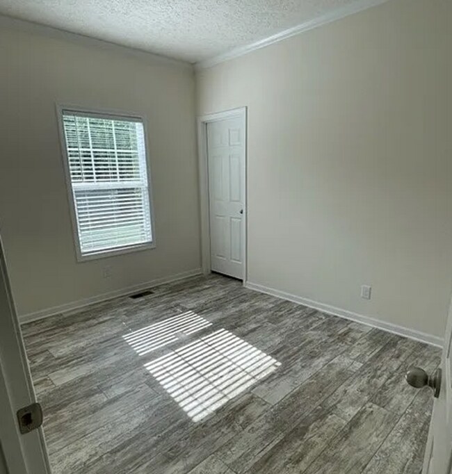 Building Photo - 379 Blanche Cir