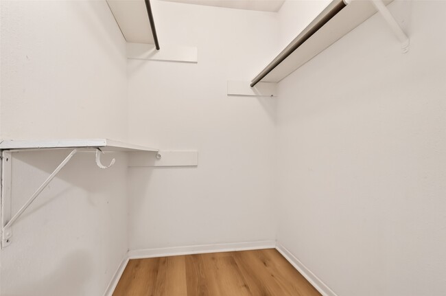 Building Photo - 4742 Tain Dr