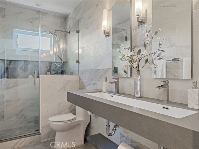 Building Photo - 6248 Via Canada