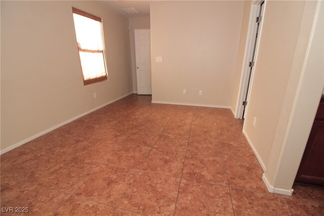 Building Photo - 676 Swift Eagle Ave