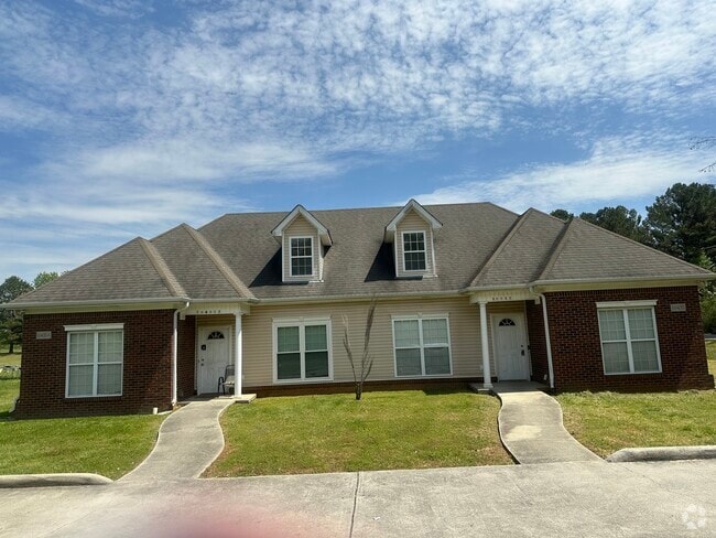 Building Photo - 10435 Wall Triana Hwy