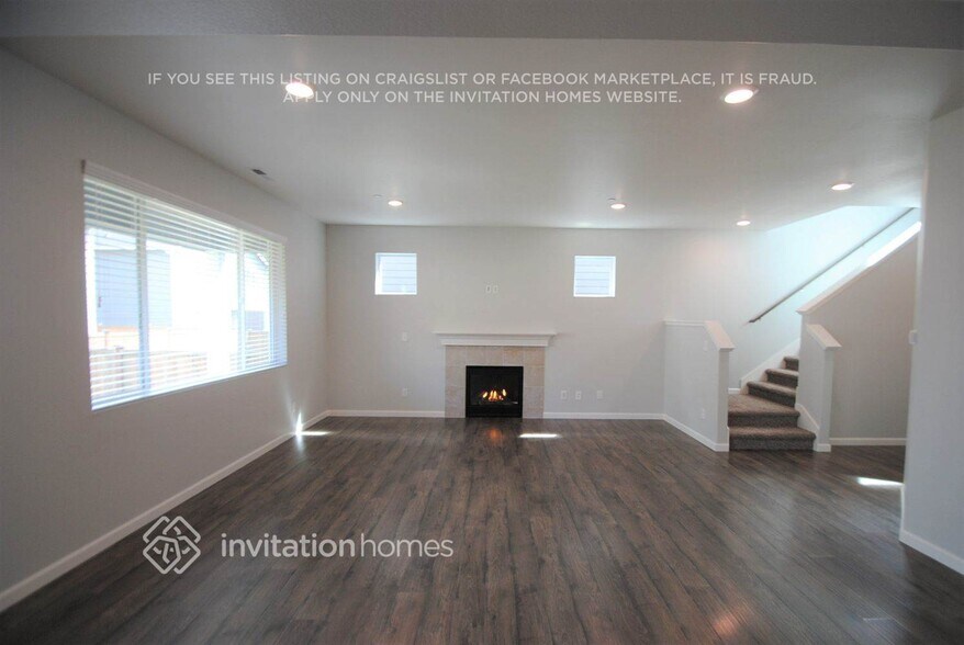 Building Photo - 606 Meadowwood Dr SW