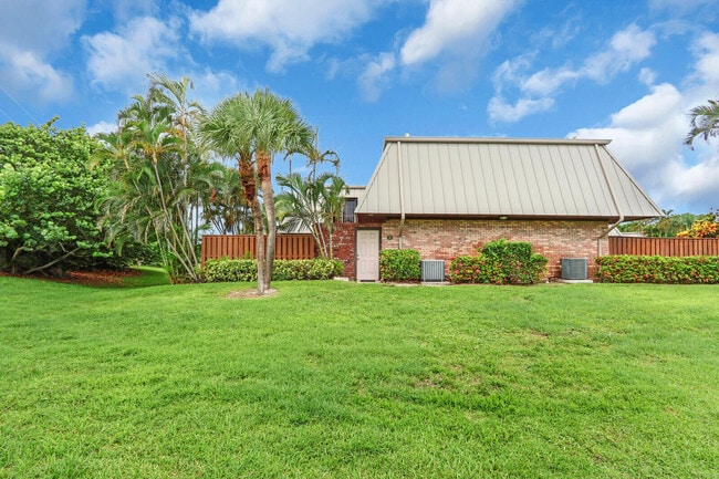 Building Photo - 1420 Ocean Way