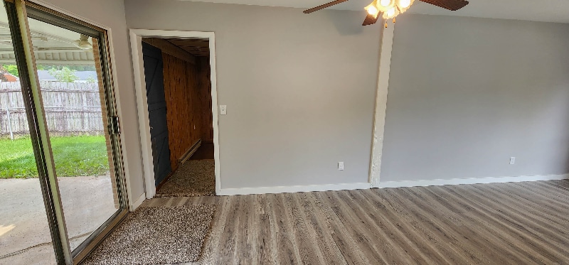 Building Photo - 500 W Ford Ave