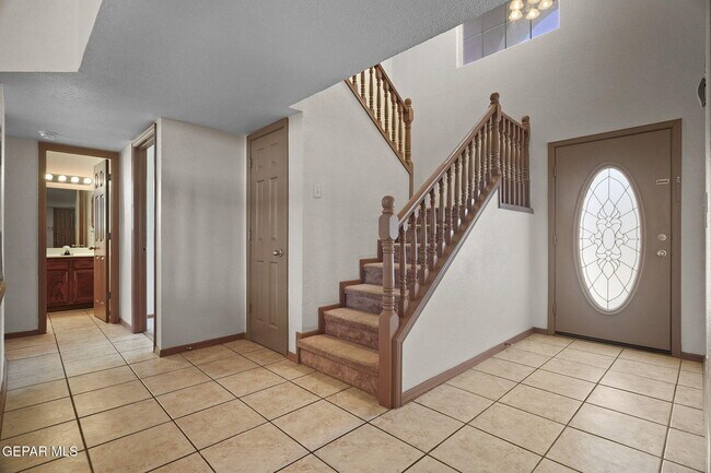 Building Photo - 12705 Tierra Flores Dr
