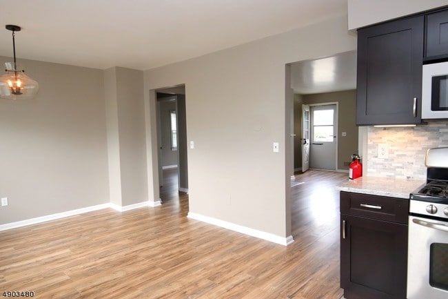 Building Photo - 32 Hancock Ct