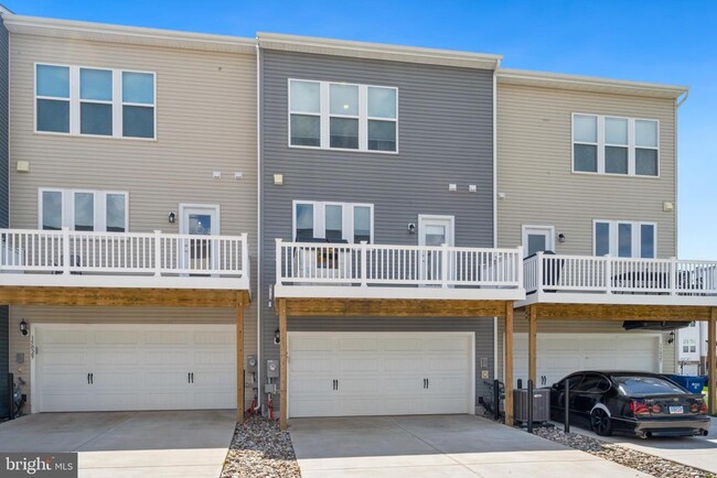 Building Photo - 15027 Jaxton Sq Ln