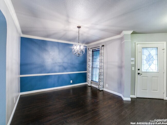 Building Photo - 5823 Rolling Forest Dr