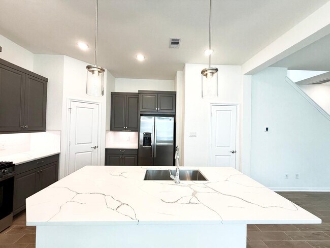 Building Photo - 155 W Coralburst Lp