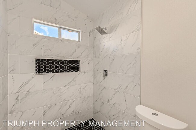 Building Photo - 4 br, 2.5 bath House - 4622 Califa Drive