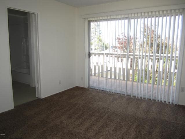 Building Photo - 2431 Bayshore Ave