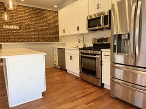 Building Photo - 5025 S Michigan Ave