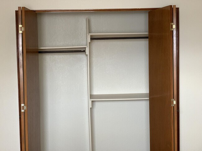 Building Photo - 6511 Amposta Dr