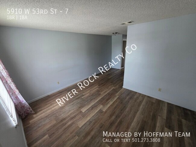 Primary Photo - 5910 W 53rd St