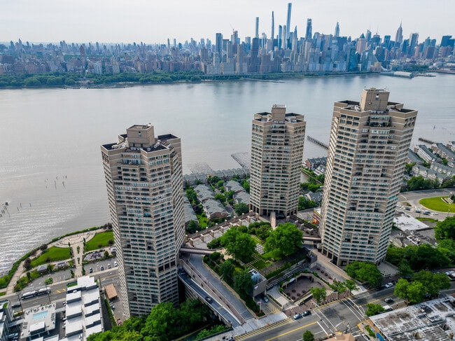 Building Photo - 7004 JFK Blvd E