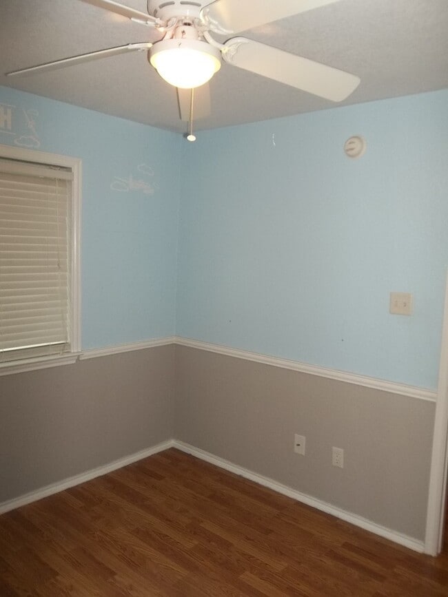 Building Photo - 3 BEDROOM, 2 BATH, BELTON ISD