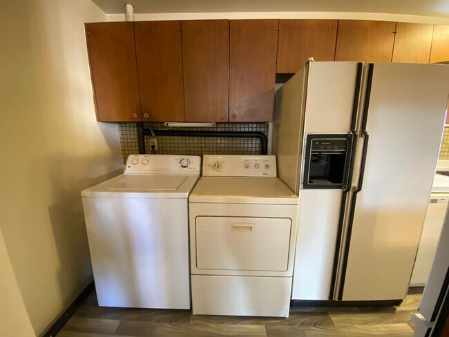Building Photo - 2602 Eide St
