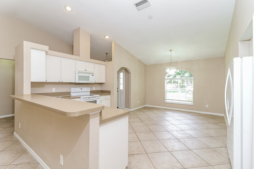 Building Photo - 3781 Beeber St
